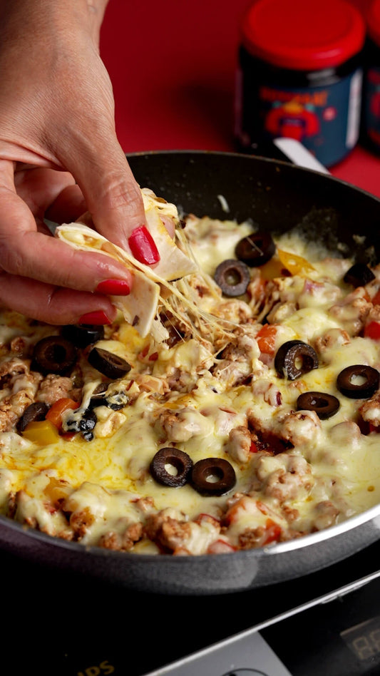 Cheesy Chilli Tacos - Hotchaa