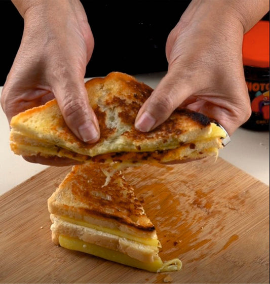 Chilli Cheese Toast - Hotchaa
